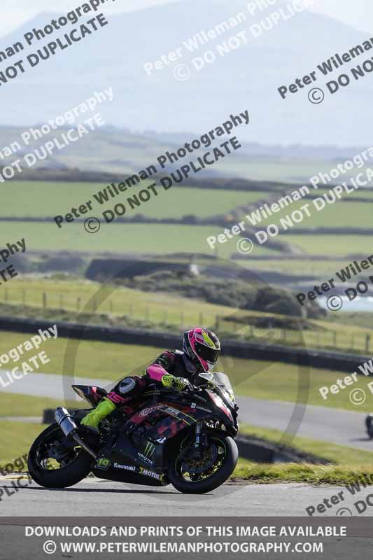 anglesey no limits trackday;anglesey photographs;anglesey trackday photographs;enduro digital images;event digital images;eventdigitalimages;no limits trackdays;peter wileman photography;racing digital images;trac mon;trackday digital images;trackday photos;ty croes